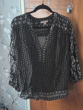 Knox Rose Black and White Printed Peasant Tunic